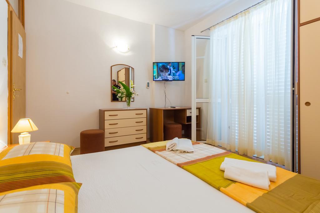פומנה Apartments Slavica מראה חיצוני תמונה