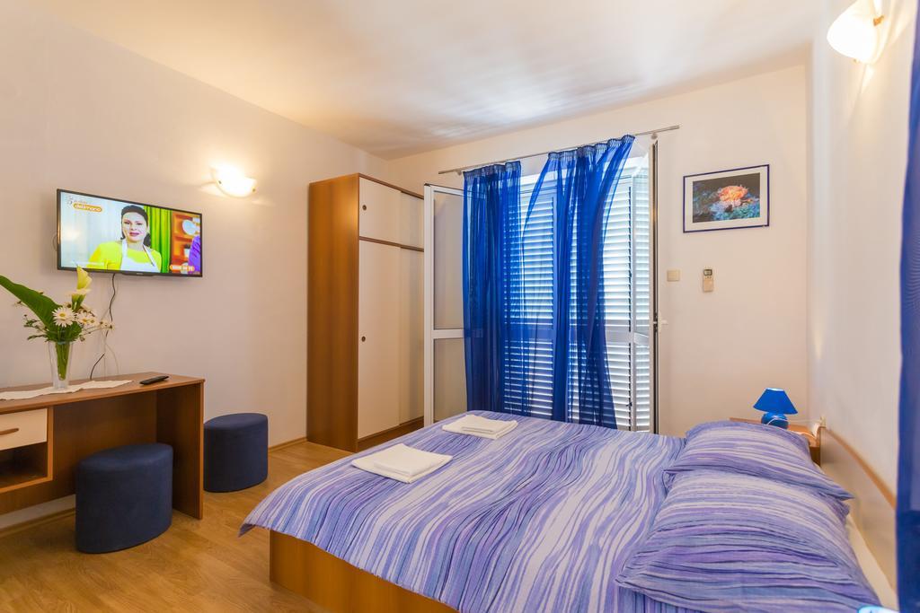 פומנה Apartments Slavica מראה חיצוני תמונה