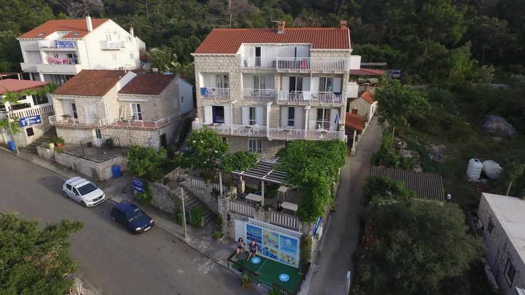פומנה Apartments Slavica מראה חיצוני תמונה