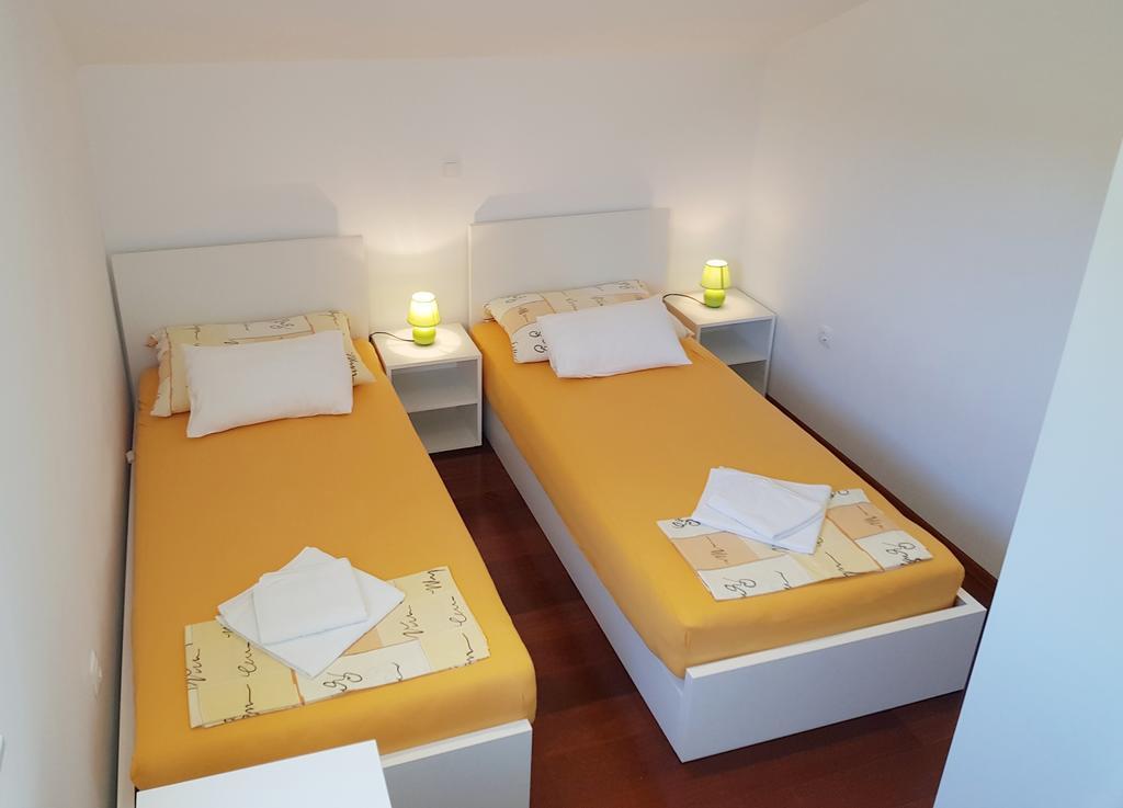פומנה Apartments Slavica מראה חיצוני תמונה